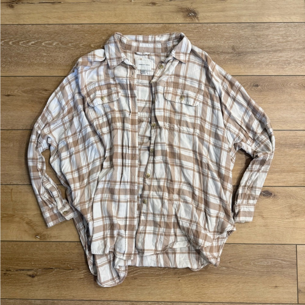 American Eagle Oversized Cream and White Flannel